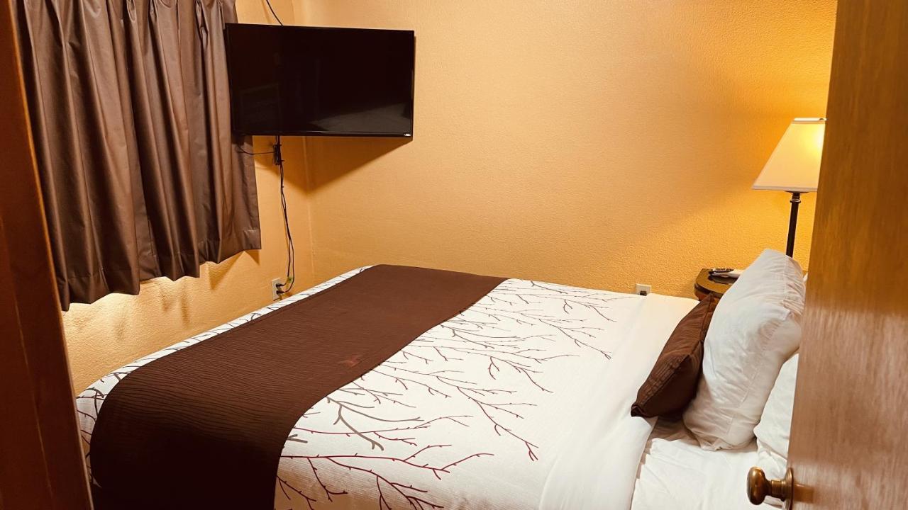 Apple Inn Motel Челан Экстерьер фото
